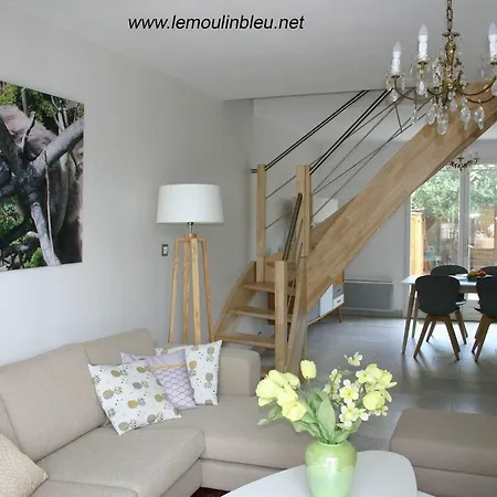 Le Moulin Bleu *